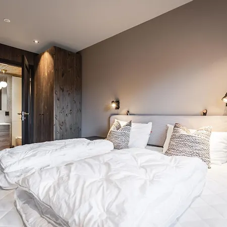 Alpelia 102 In Ski-in-ski-out Apartament